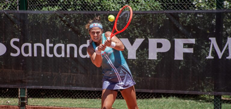 Carol Meligeni vai à maior final da carreira na Tchéquia