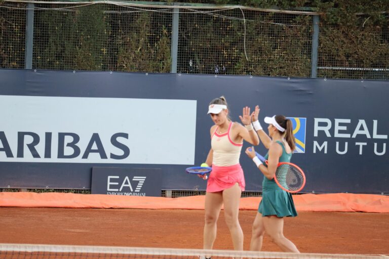 Luisa Stefani estreia com vitória e avança às quartas de final no WTA 500 de Strasbourg