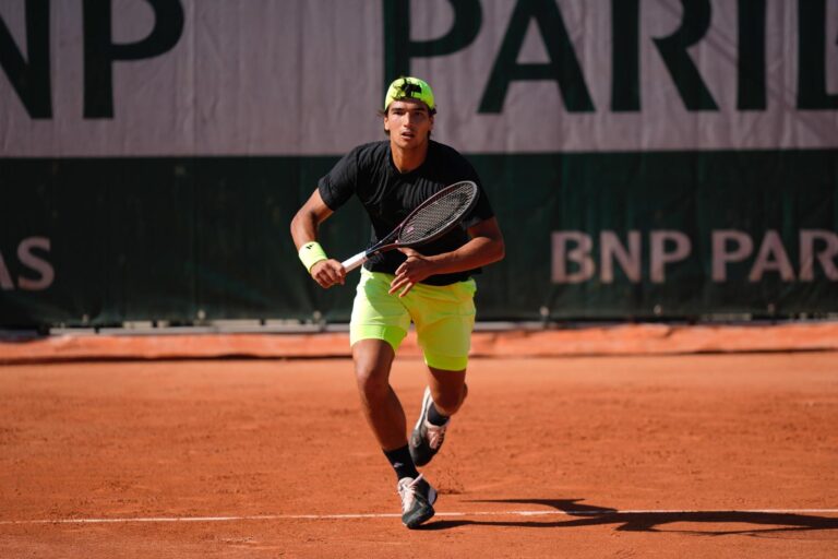 Henrique Rocha perde na primeira rodada em Trieste