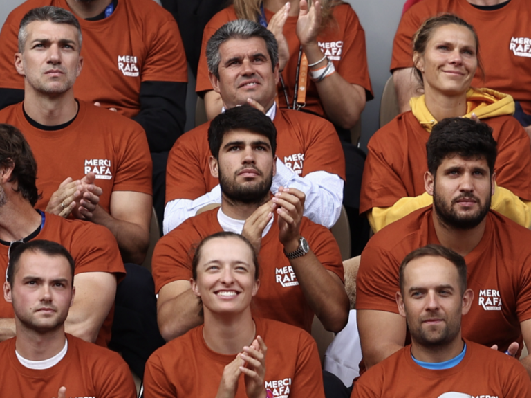 Camisas da homenagem a Nadal já estão sendo vendidas online… por preços exorbitantes