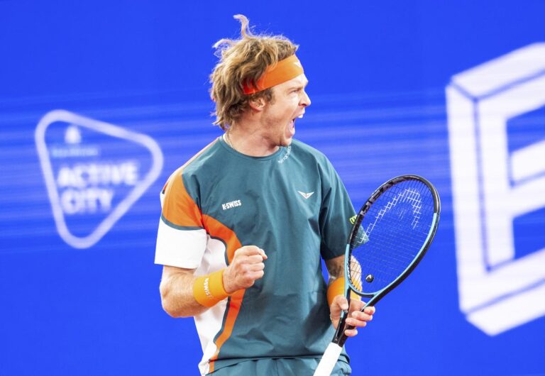 Rublev atropela Auger-Aliassime e garante vaga na final de Hamburgo contra Cobolli