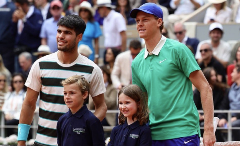 Alcaraz recorda Roland Garros: “Sei que foi difícil para o Sinner digerir mentalmente”