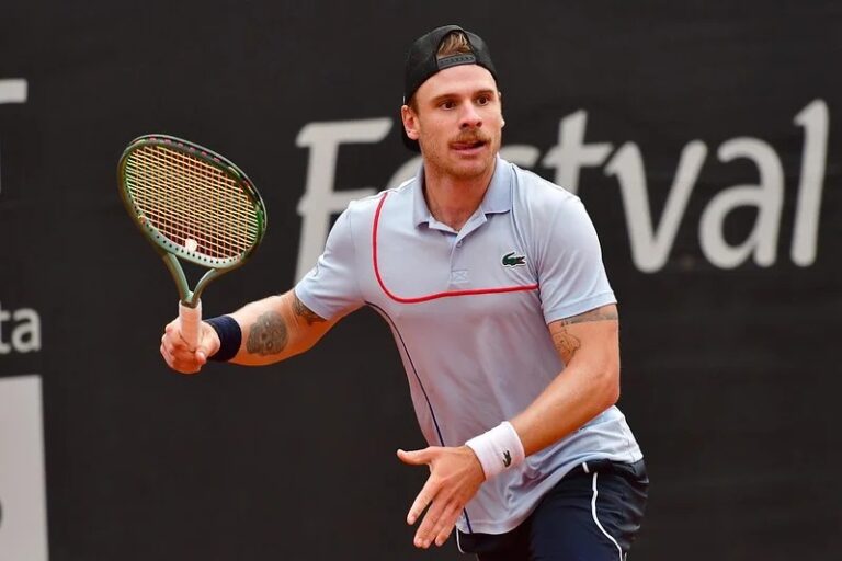 Karue Sell vai à primeira semifinal do ano no Challenger de Tyler