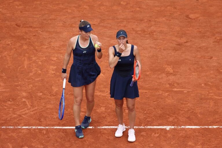 Luisa Stefani sofre virada e se despede de Roland Garros
