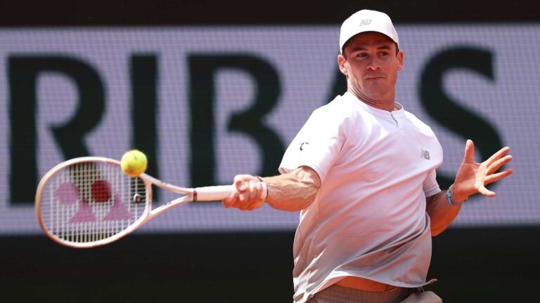 EUA voltam a ter um homem nas quartas de Roland Garros… 22 anos depois