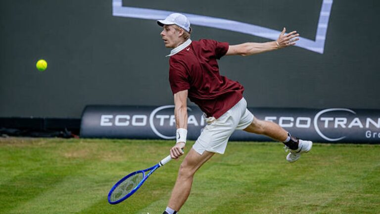 Shapovalov leva ‘pneu’ e Monfils também é eliminado na estreia em Stuttgart