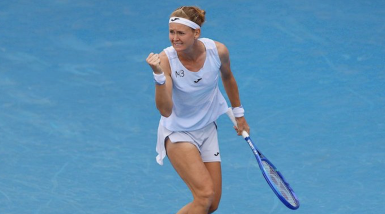 Bouzkova bate Noskova e vence WTA 250 de Praga pela segunda vez