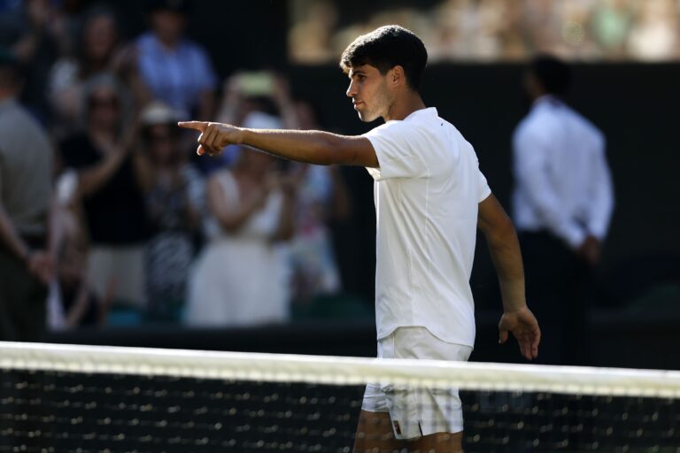 O impressionante recorde que Alcaraz alcançou após garantir as quartas em Wimbledon