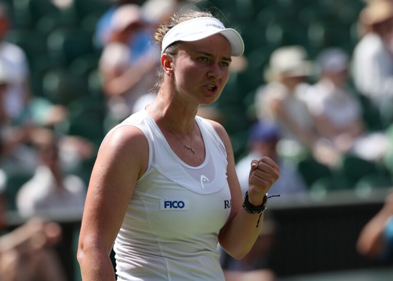 Krejcikova arranja antídoto para Eala e inicia defesa de Wimbledon com vitória