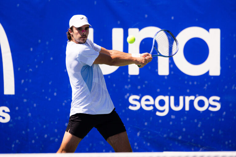 Jaime Faria despede-se no qualifying do ATP 250 de Atenas