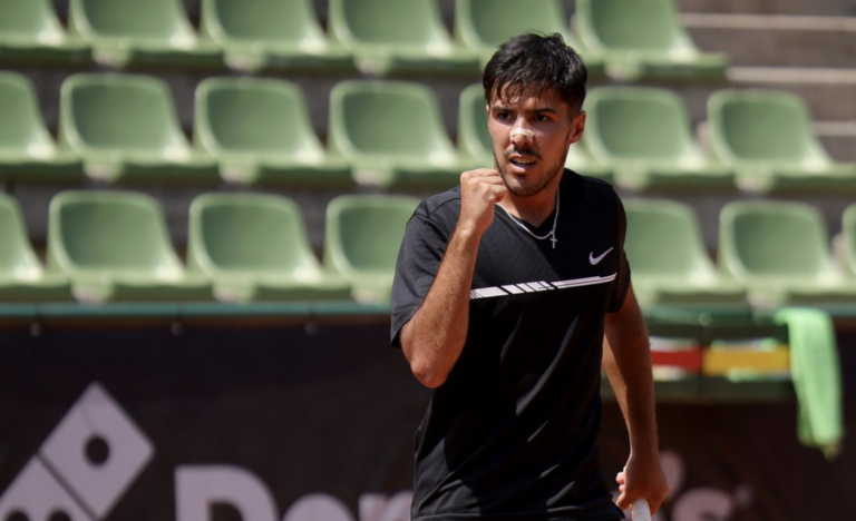 Tiago Torres continua a brilhar e avança para o quadro principal do Braga Open