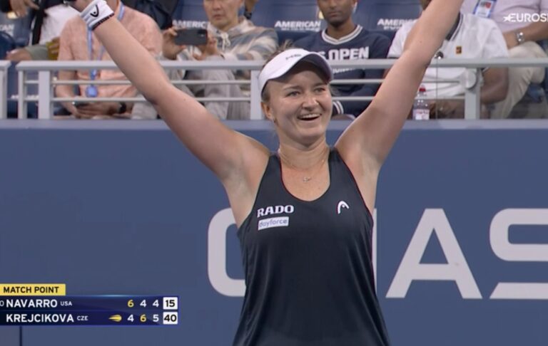 Krejcikova vira e bate Navarro rumo às oitavas do US Open