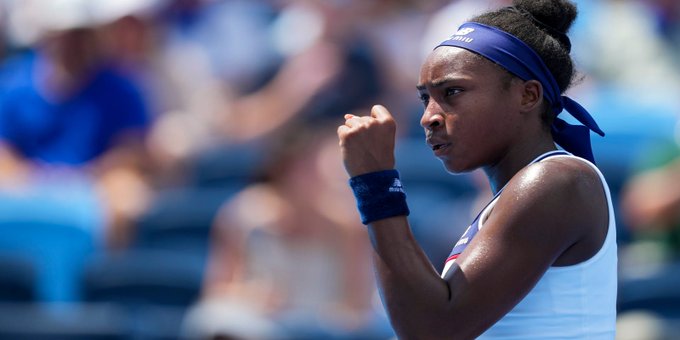 Gauff afina serviço e joga muito rumo às quartas em Cincinnati