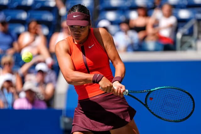 Raducanu desiste das exibições marcadas para dezembro devido a lesão