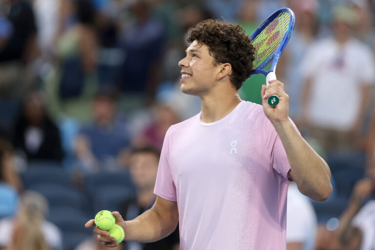 Shelton, Borges ou Wawrinka nos homens, Svitolina ou Venus nas mulheres: eis as listas para o torneio de Auckland