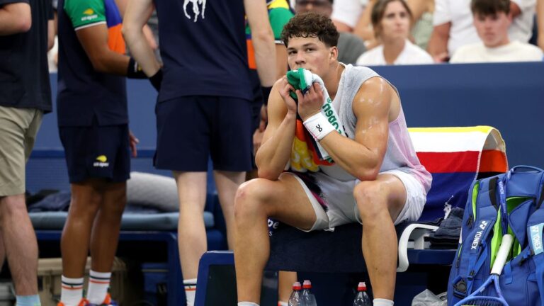 Shelton desolado: “Dói muito, nunca tinha sentido isso na vida”