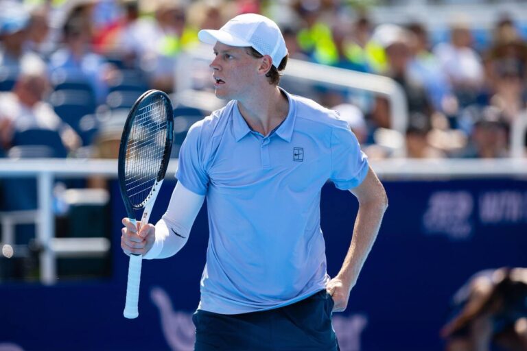 Sinner encerra conto de fadas de Atmane e chega a mais uma final em Cincinnati