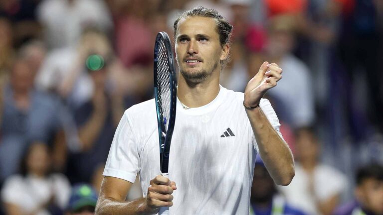 Zverev arrasa Shelton e marca duelo com Alcaraz nas semis em Cincinnati