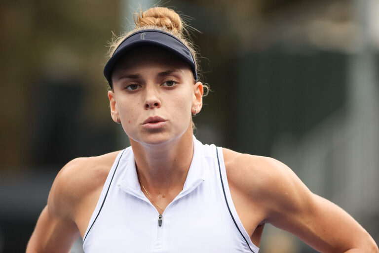 Luiza Fullana é dominada por Zarazua e cai na estreia do SP Open