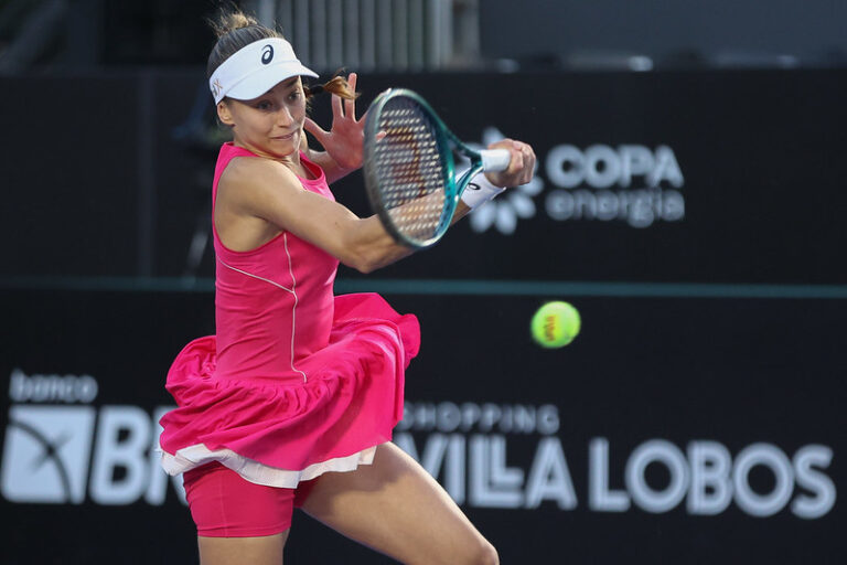 Ana Candiotto perde para “carrasca” de brasileiras nas oitavas do SP Open