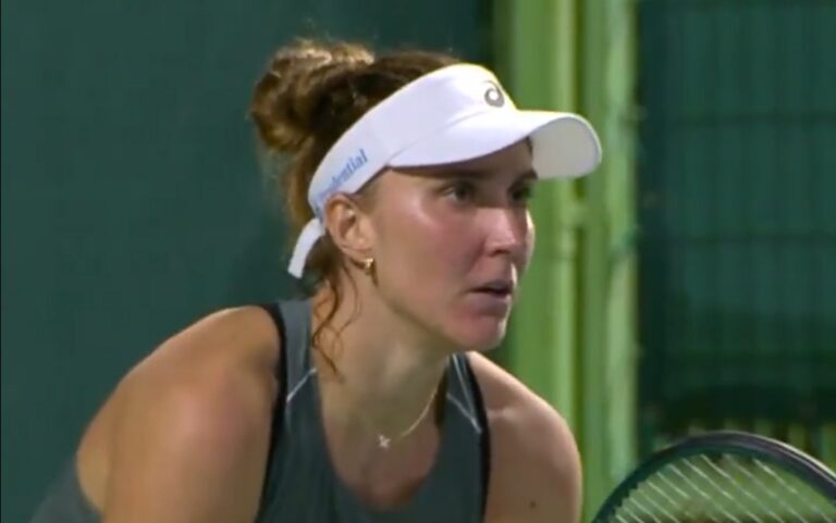 Bia Haddad volta a sofrer e cai na estreia em Mérida