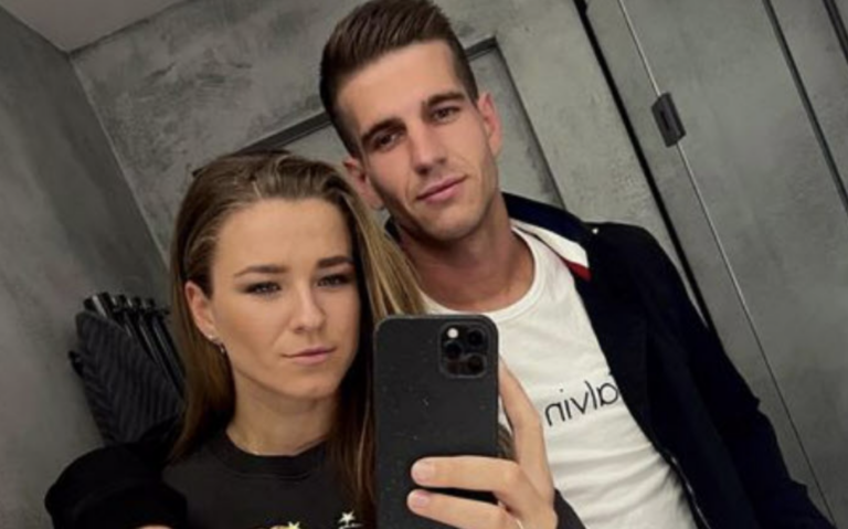 Muchova foi incomodada por ex-namorado durante jogo no US Open: “Ele gosta de aparecer onde não deve”