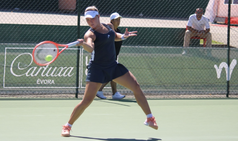 Angelina Voloshchuk apura-se para a sua primeira meia-final do ano em Évora