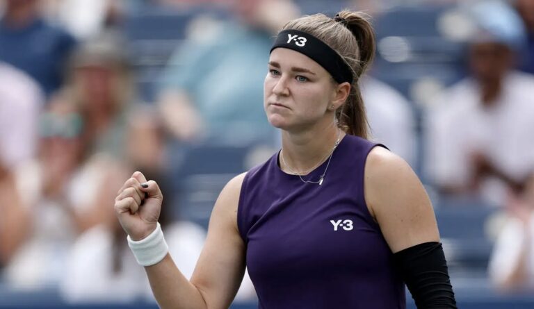 Muchova resiste a mais uma batalha e volta às quartas do US Open