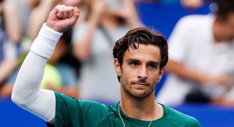 Musetti faz o póquer contra Mpetshi Perricard e foge de surpresas em Pequim