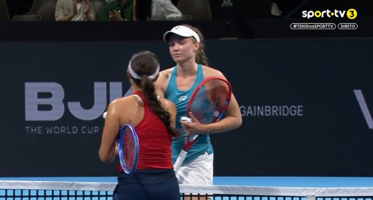 Rybakina arrasa Pegula e o Estados Unidos-Cazaquistão será decidido no par