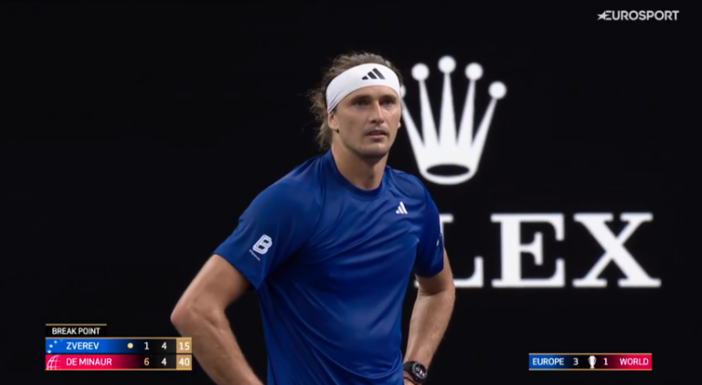 [VÍDEO] Zverev perdeu a cabeça com o árbitro em momento tenso na Laver Cup