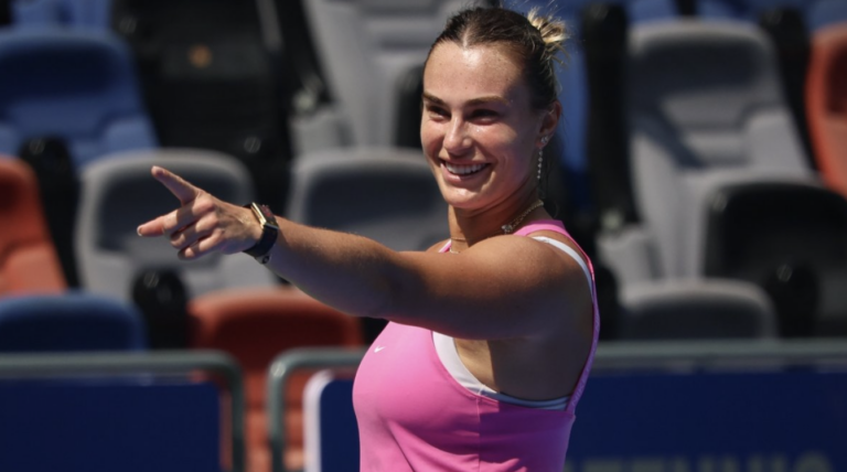 Sabalenka pede ajuda a Djokovic para a ‘Batalha dos Sexos’: «Acho que posso ganhar ao Kyrgios»