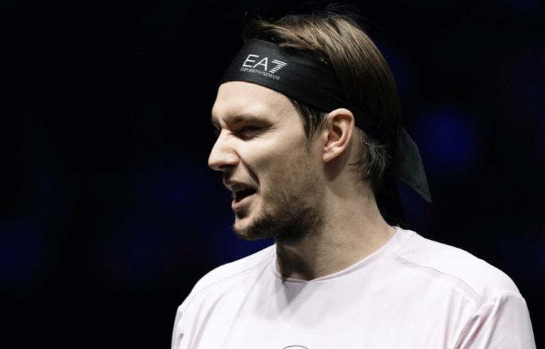 Bublik revoltado com bolas do Australian Open: «Alta qualidade para um Grand Slam…»