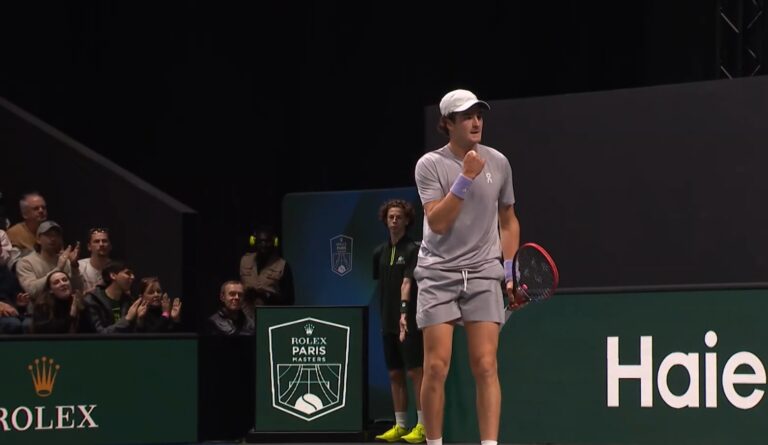 João Fonseca volta a vencer Shapovalov e vai desafiar ex-campeão em Paris