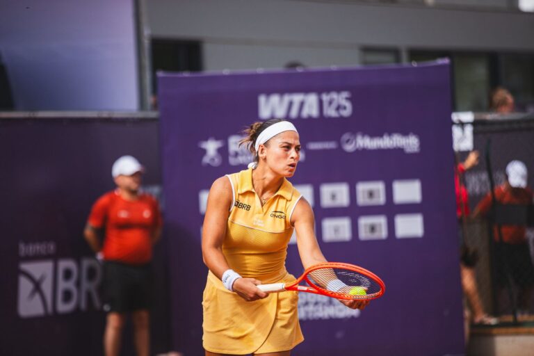 Carol Meligeni e Thaisa Pedretti avançam às oitavas no Rio Ladies Open