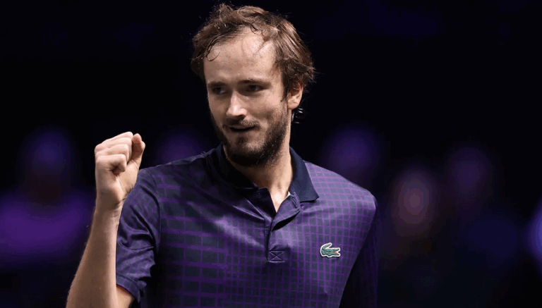 Medvedev arrasa Munar e pede desculpa; Davidovich resiste