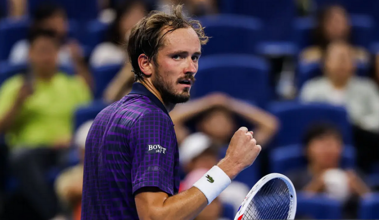 A espera terminou! Medvedev vence em Almaty e volta aos título dois anos e meio depois