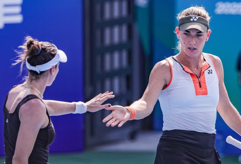 Luisa Stefani é vice-campeã no WTA 500 de Ningbo