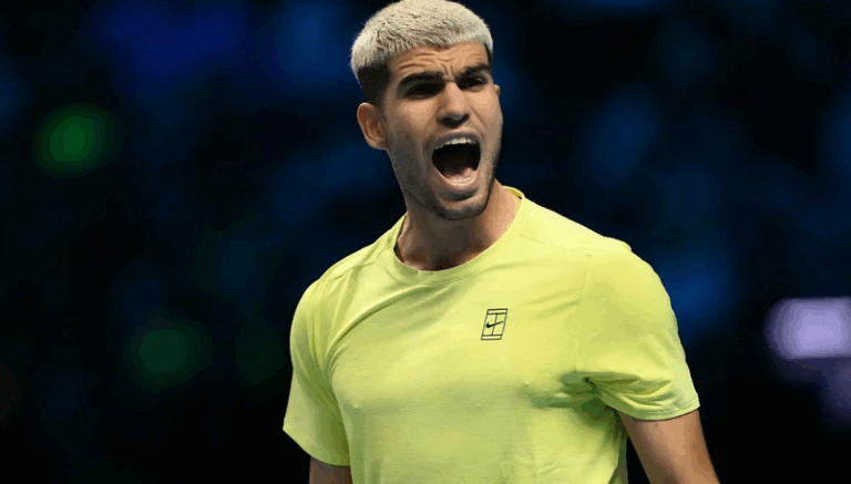 [VÍDEO] Alcaraz e De Minaur levantam o estádio com ponto brutal em Turim