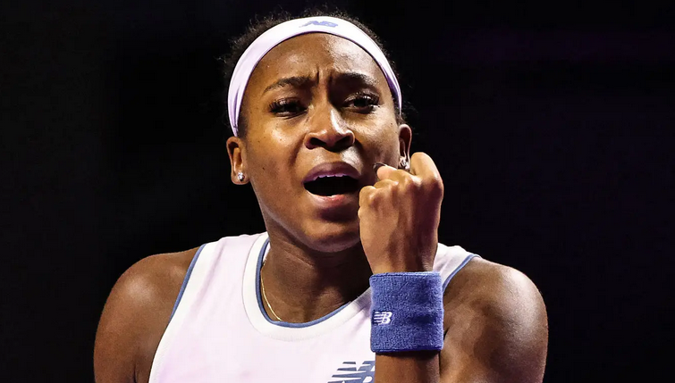 Gauff melhora, elimina Paolini das WTA Finals e continua a sonhar