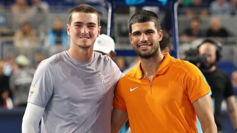 Carlos Alcaraz elogia João Fonseca e deixa conselho para o futuro