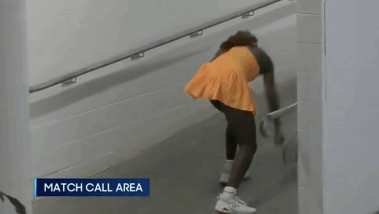 [VÍDEO] Gauff fez uma das piores exibições da sua vida e ao chegar ao balneário… reagiu assim