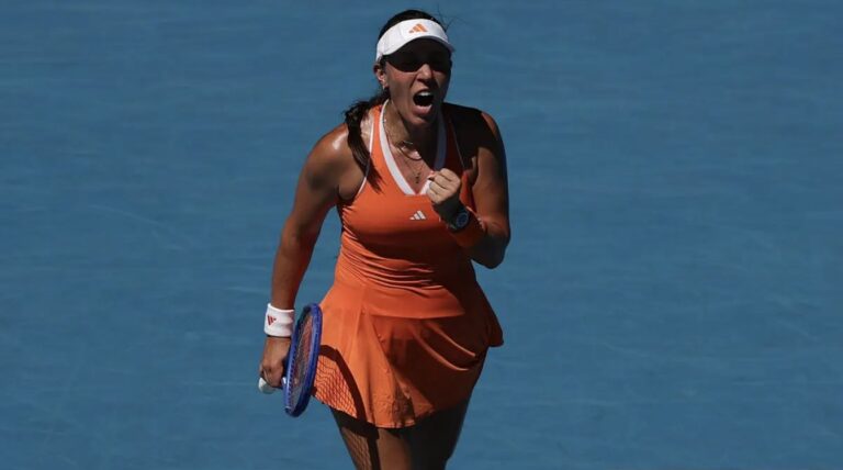 Pegula acaba com a defesa do título de Keys e atira a amiga para fora do top 10