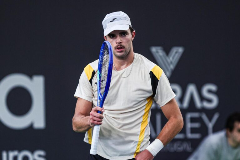 Faria derrota prodígio de 17 anos e está nos ‘quartos’ do Indoor Oeiras Open 2