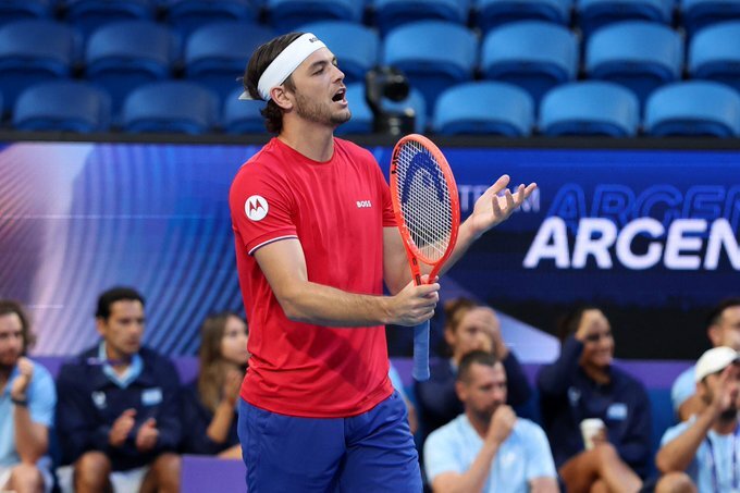 Fritz faz soar alarmes com dor no joelho: «Se não melhorar vou ter de parar completamente»