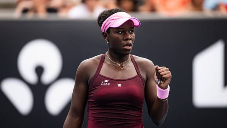 Mboko revela após vitória: «Os courts aqui em Melbourne são muito rápidos.»