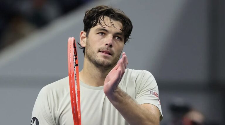 Fritz melhora e regressa aos quartos-de-final em Dallas