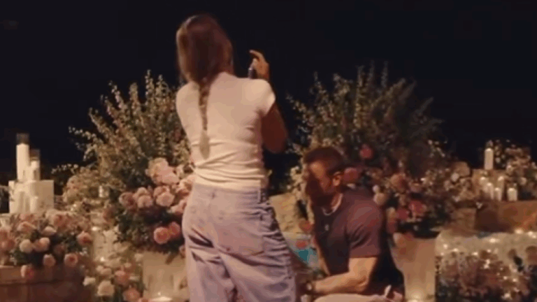 Aryna Sabalenka foi pedida em casamento pelo seu namorado Georgious Frangulis