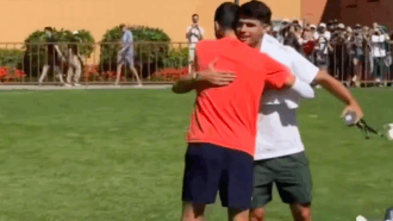 [VÍDEO] Alcaraz e Djokovic reencontraram-se em Indian Wells e não faltou boa disposição