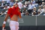 Djokovic preocupado para Roland Garros: «Não é agradável sofrer assim em court»